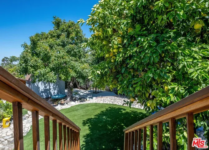 10405 Hillhaven Avenue, Los Angeles, California 91042