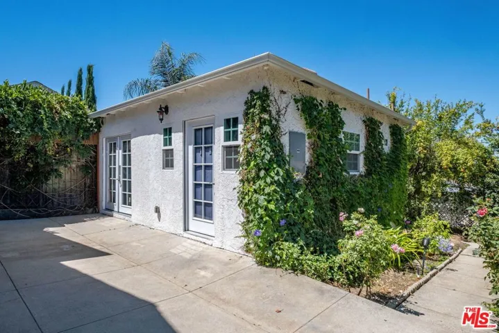 10405 Hillhaven Avenue, Los Angeles, California 91042