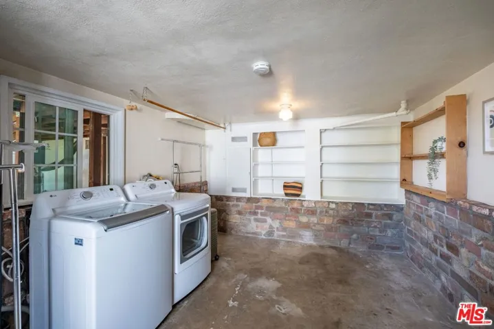 10405 Hillhaven Avenue, Los Angeles, California 91042