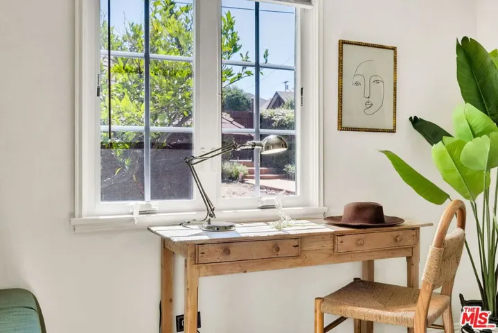 10405 Hillhaven Avenue, Los Angeles, California 91042