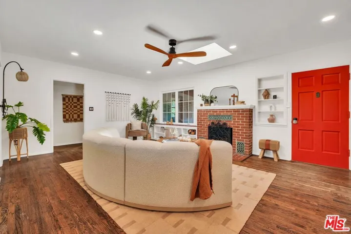 10405 Hillhaven Avenue, Los Angeles, California 91042