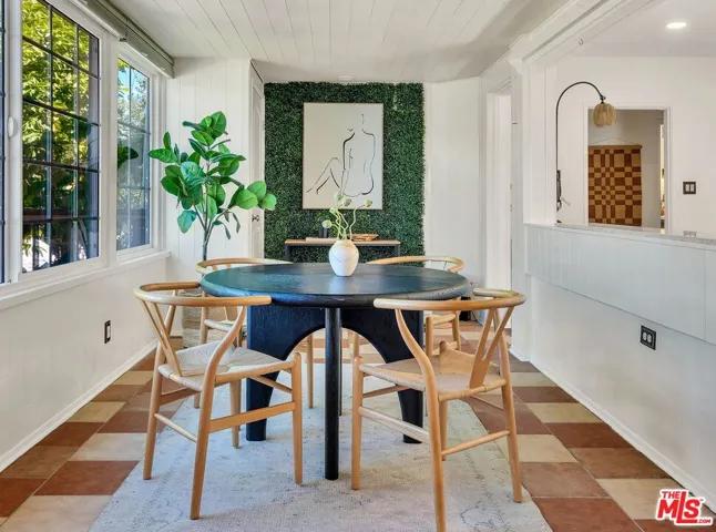10405 Hillhaven Avenue, Los Angeles, California 91042