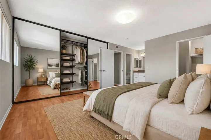 1304 Stanley 10, Glendale, California 91206