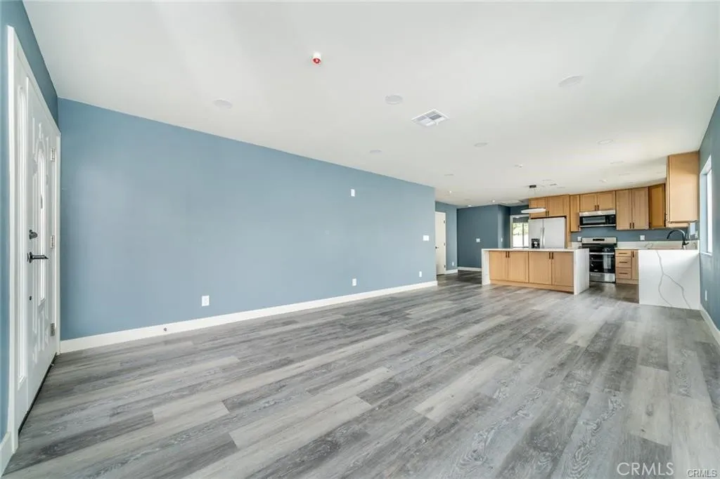 263 S 7th Street, Colton, California 92324 — photo 4