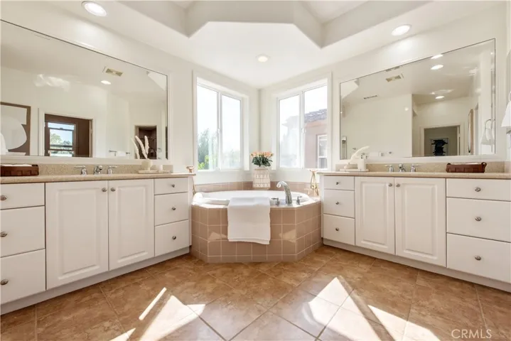 36 Trailing Ivy, Irvine, California 92620