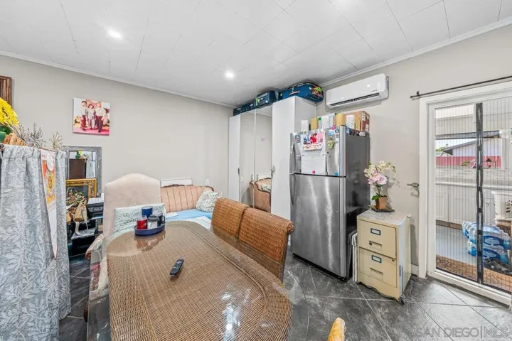 2458 Calle Tortuosa, San Diego, California 92139