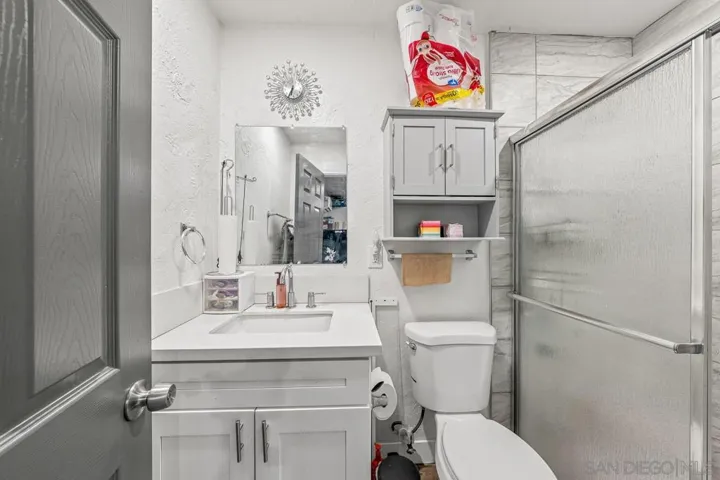2458 Calle Tortuosa, San Diego, California 92139