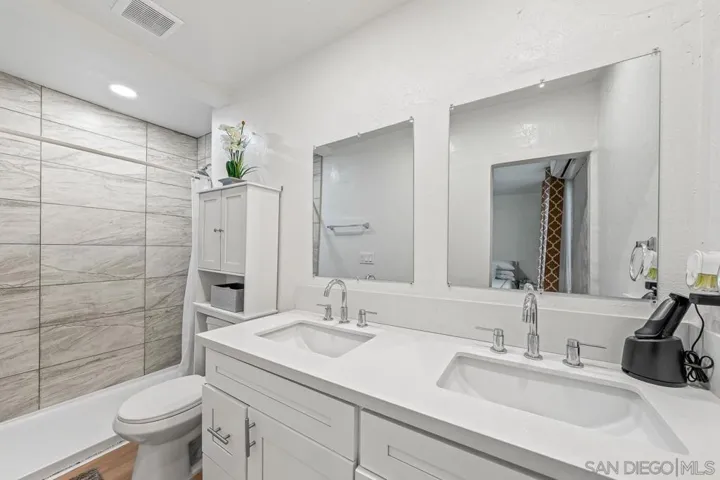 2458 Calle Tortuosa, San Diego, California 92139