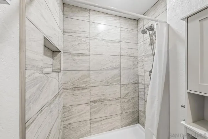 2458 Calle Tortuosa, San Diego, California 92139