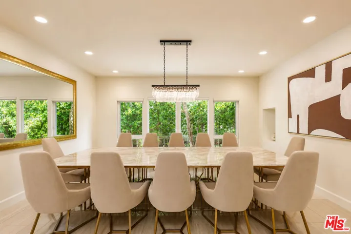 703 N Maple Drive, Beverly Hills, California 90210