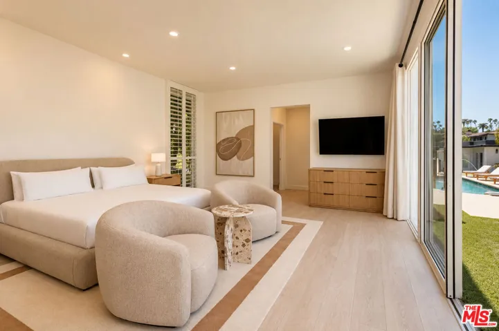 703 N Maple Drive, Beverly Hills, California 90210