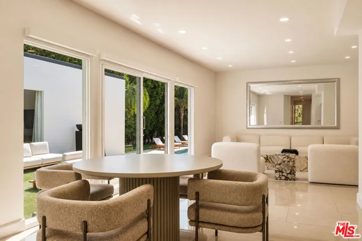 703 N Maple Drive, Beverly Hills, California 90210