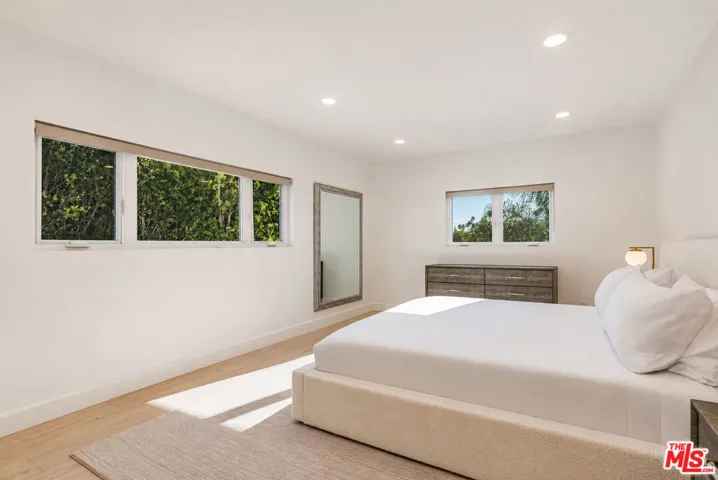 703 N Maple Drive, Beverly Hills, California 90210