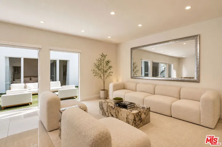 703 N Maple Drive, Beverly Hills, California 90210