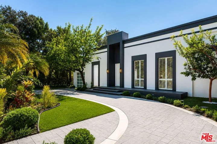 703 N Maple Drive, Beverly Hills, California 90210