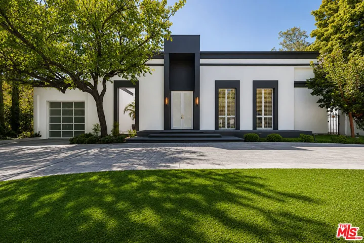 703 N Maple Drive, Beverly Hills, California 90210