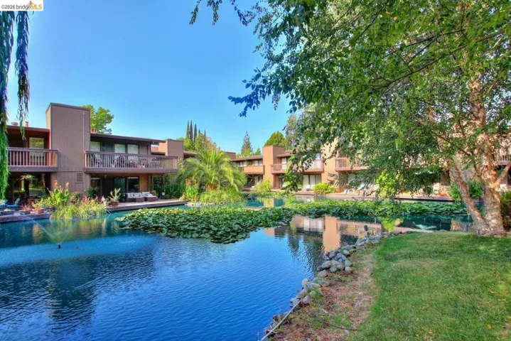 2400 Larkspur Ln Apt 264, Sacramento, California 95825