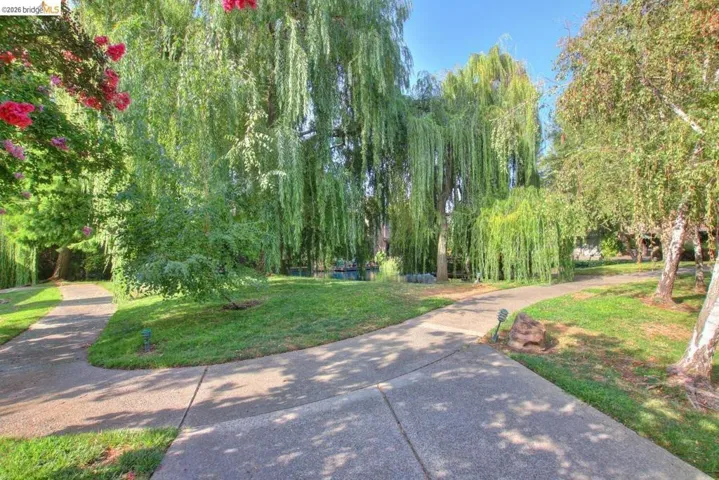 2400 Larkspur Ln Apt 264, Sacramento, California 95825
