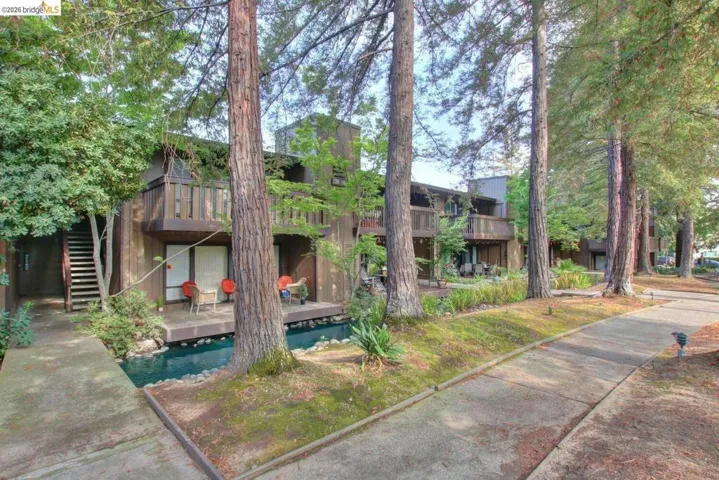 2400 Larkspur Ln Apt 264, Sacramento, California 95825