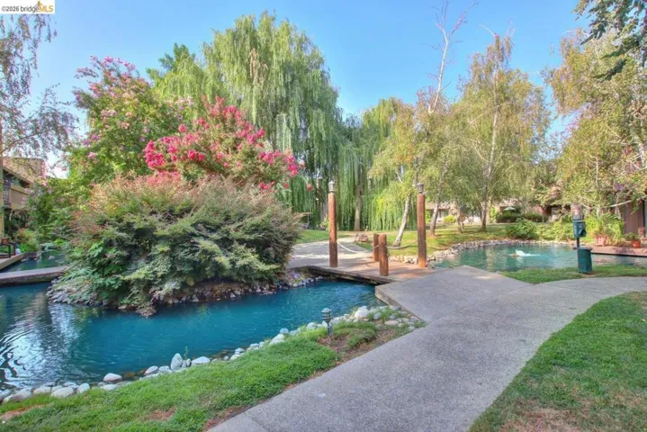 2400 Larkspur Ln Apt 264, Sacramento, California 95825