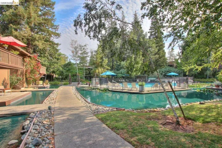 2400 Larkspur Ln Apt 264, Sacramento, California 95825