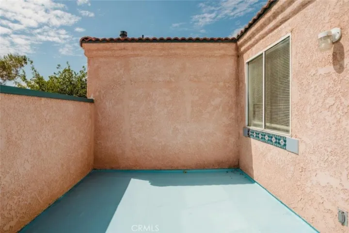 2320 E Avenue Q4 23, Palmdale, California 93550