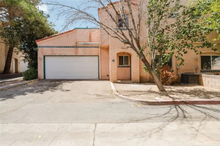 2320 E Avenue Q4 23, Palmdale, California 93550