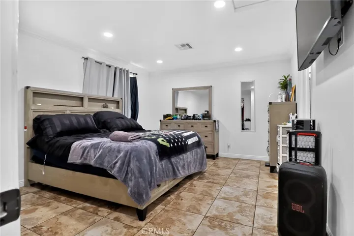 2885 Demeter, Jurupa Valley, California 92509