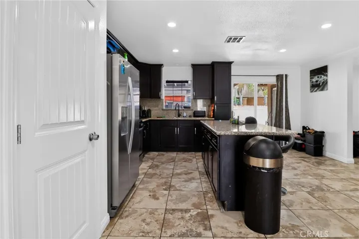 2885 Demeter, Jurupa Valley, California 92509