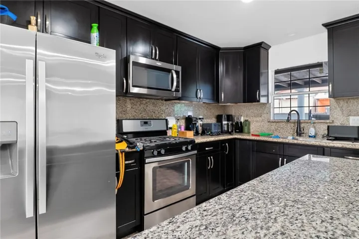 2885 Demeter, Jurupa Valley, California 92509