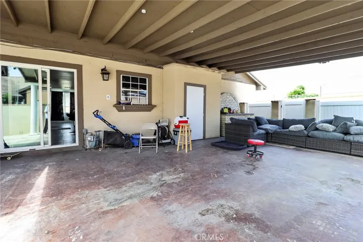 2885 Demeter, Jurupa Valley, California 92509