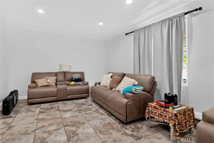 2885 Demeter, Jurupa Valley, California 92509