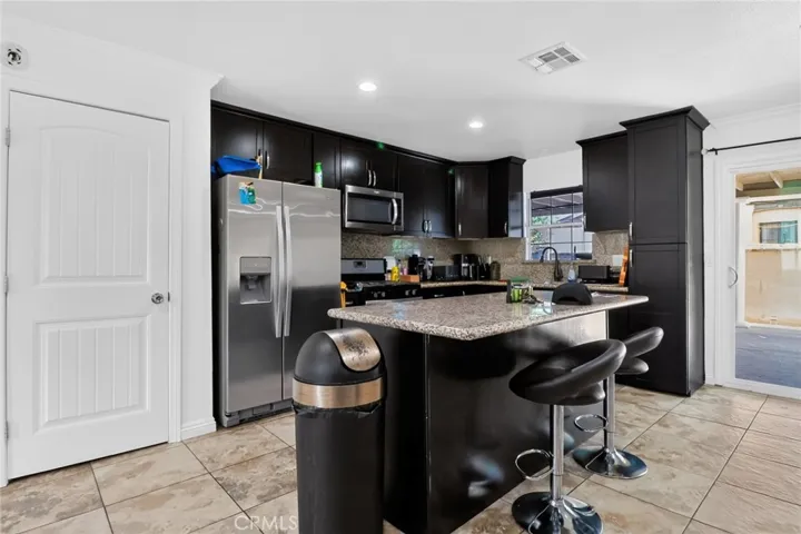 2885 Demeter, Jurupa Valley, California 92509