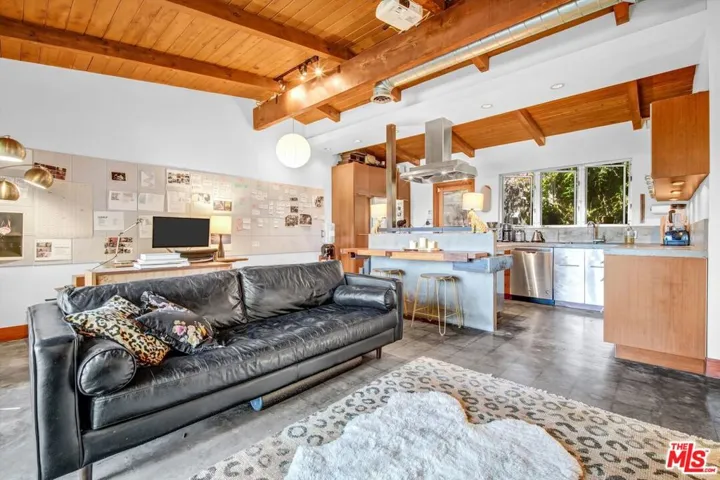 1547 Cerro Gordo Street, Los Angeles, California 90026