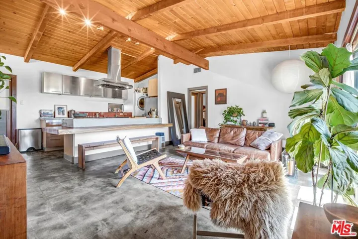 1547 Cerro Gordo Street, Los Angeles, California 90026