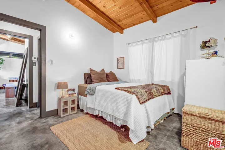 1547 Cerro Gordo Street, Los Angeles, California 90026