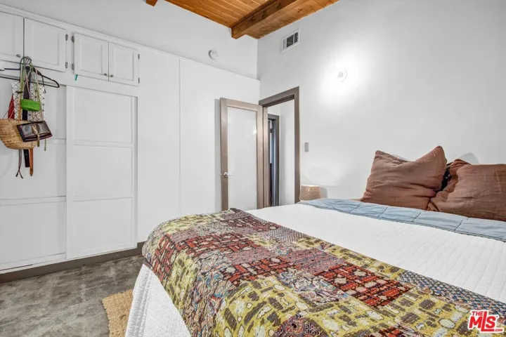 1547 Cerro Gordo Street, Los Angeles, California 90026