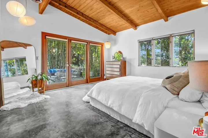 1547 Cerro Gordo Street, Los Angeles, California 90026