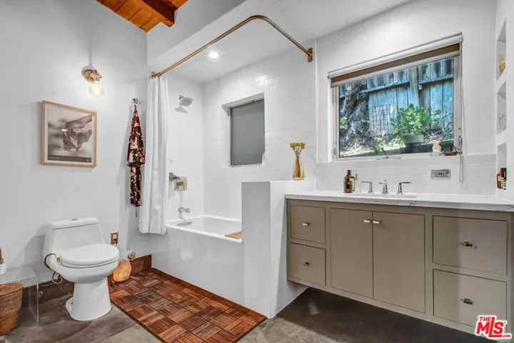 1547 Cerro Gordo Street, Los Angeles, California 90026