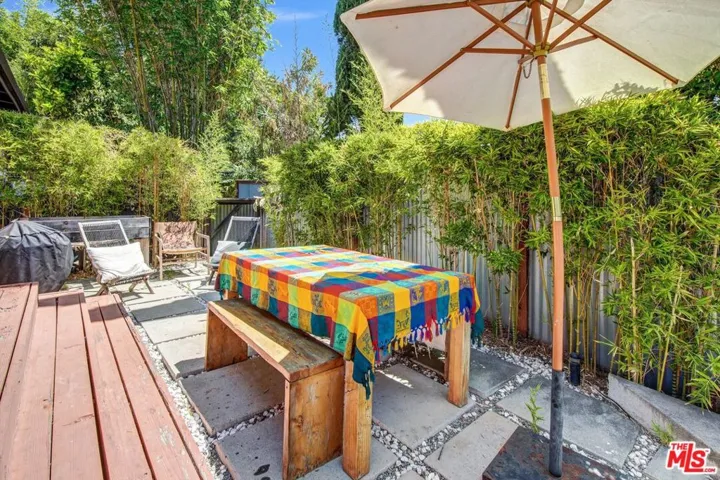 1547 Cerro Gordo Street, Los Angeles, California 90026