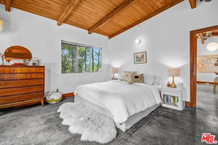 1547 Cerro Gordo Street, Los Angeles, California 90026