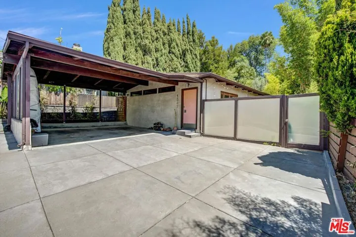 1547 Cerro Gordo Street, Los Angeles, California 90026
