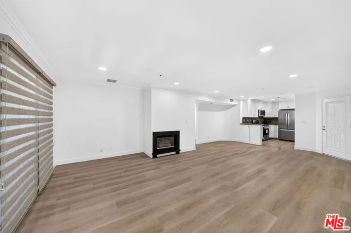 538 Glenwood Road 1, Glendale, California 91202
