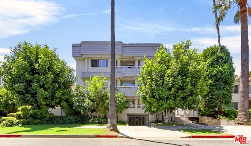 538 Glenwood Road 1, Glendale, California 91202