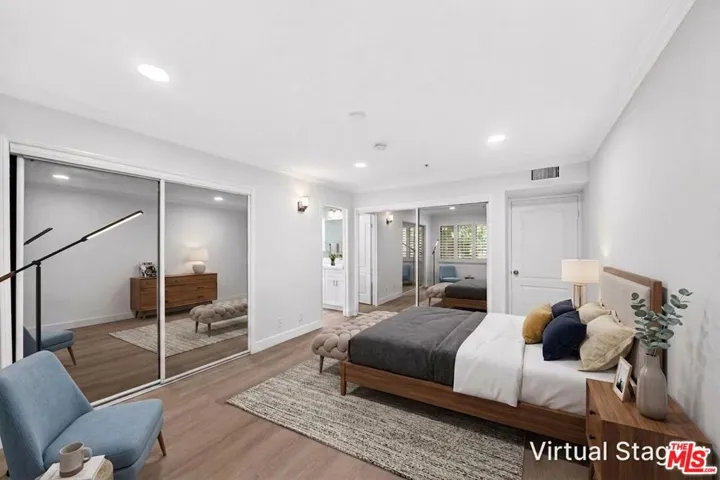 538 Glenwood Road 1, Glendale, California 91202