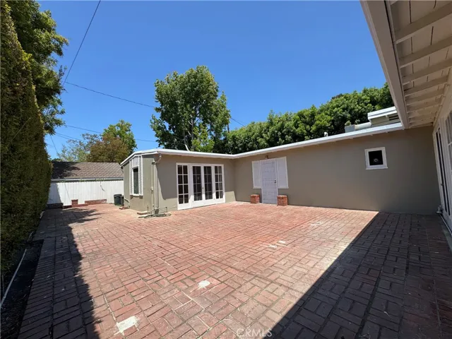 565 Sierra Vista, San Marino, California 91108