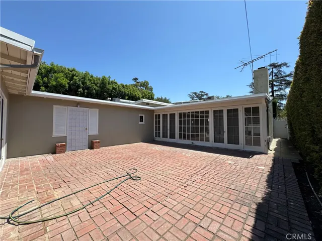 565 Sierra Vista, San Marino, California 91108