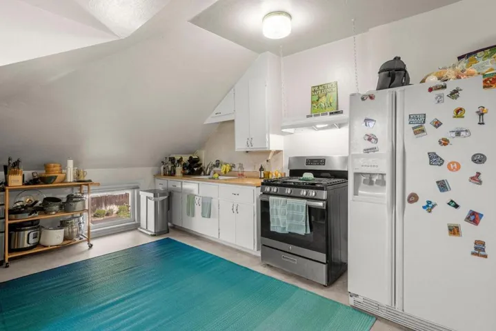 142 N Central Avenue, Campbell, California 95008