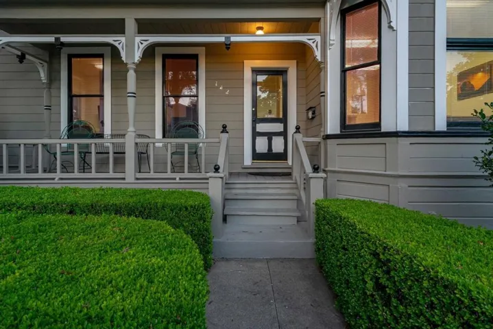 142 N Central Avenue, Campbell, California 95008