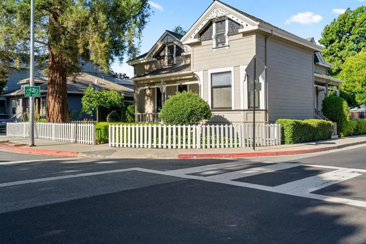 142 N Central Avenue, Campbell, California 95008